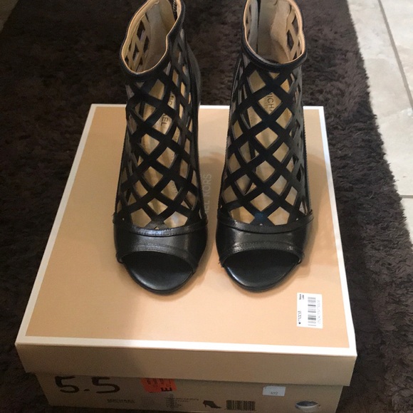 Black Micheal Kors booties - Picture 1 of 4
